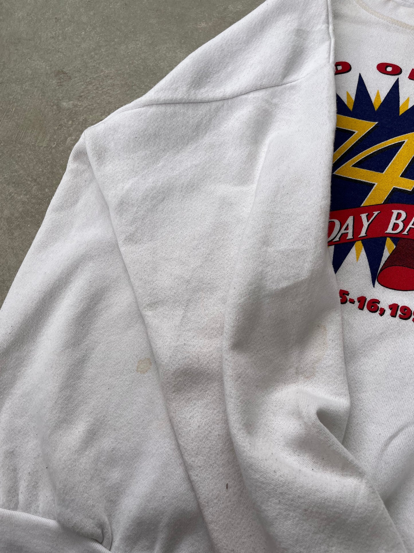 1990S - GRAPHIC “BIRTHDAY BASH” SWEATSHIRT - L