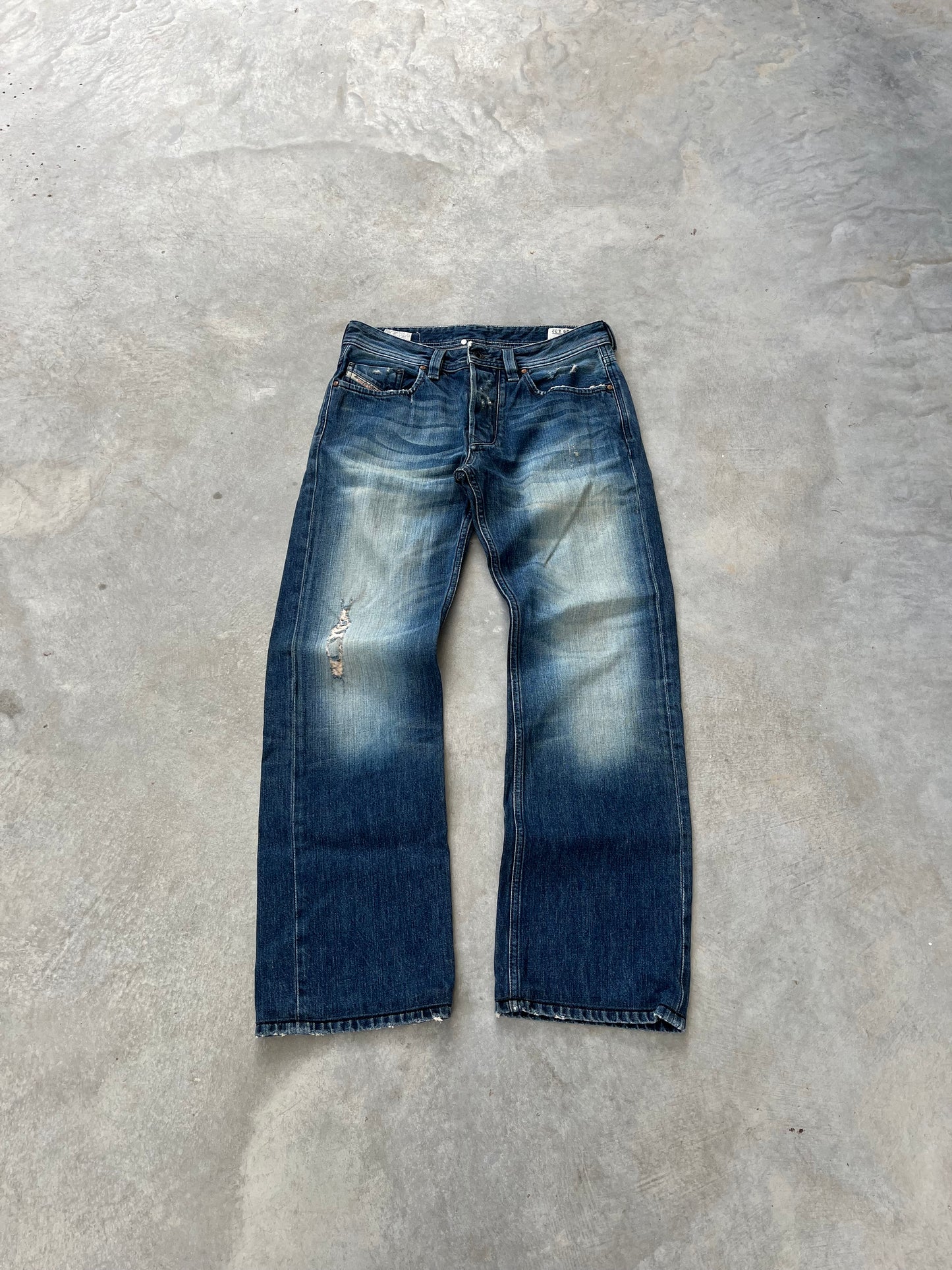 1990S - FADED DISTRESSED BOOTCUT DIESEL JEANS - 38