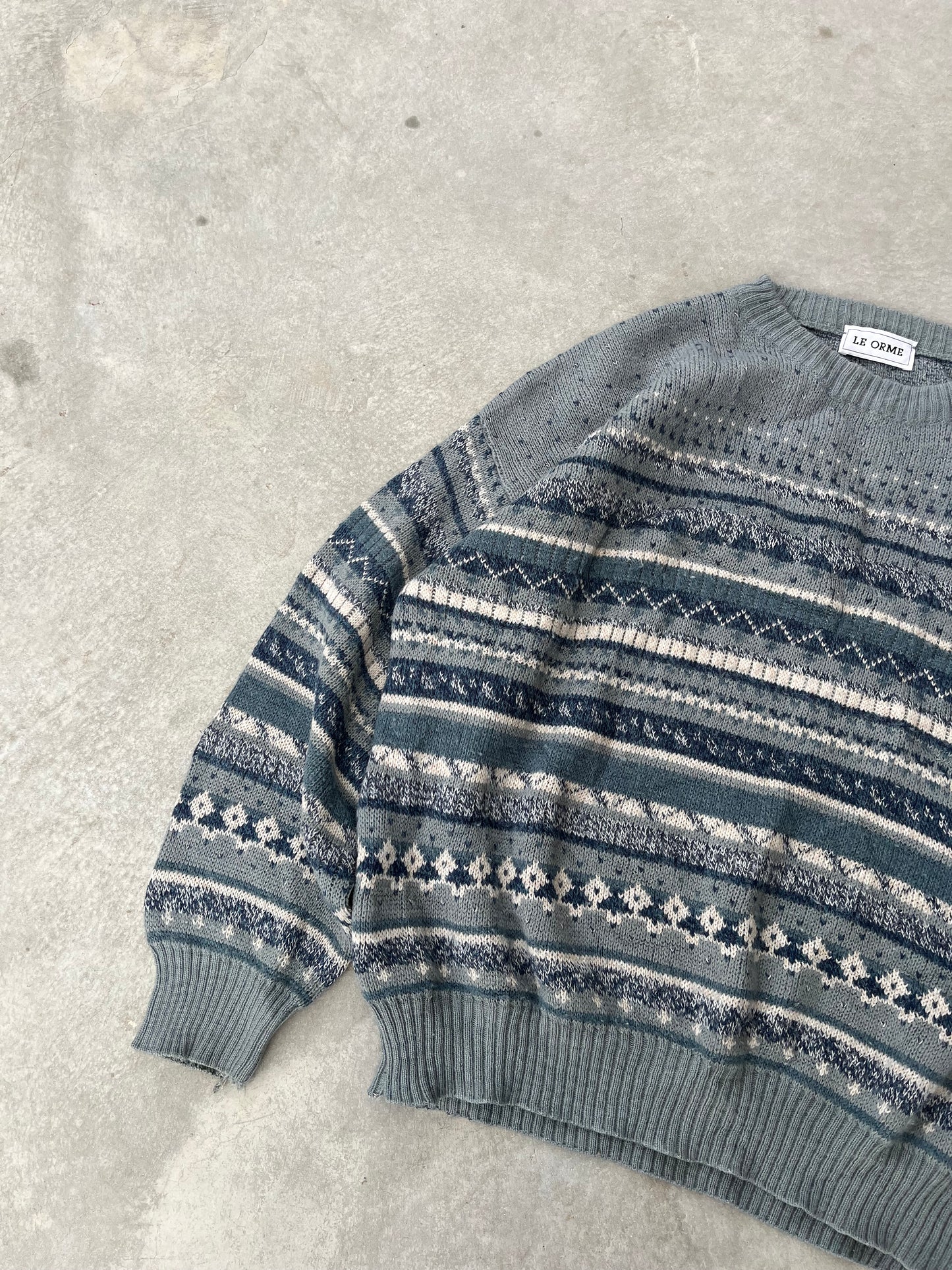 1980 - LIGHT BLUE PATTERNED SWEATER - M