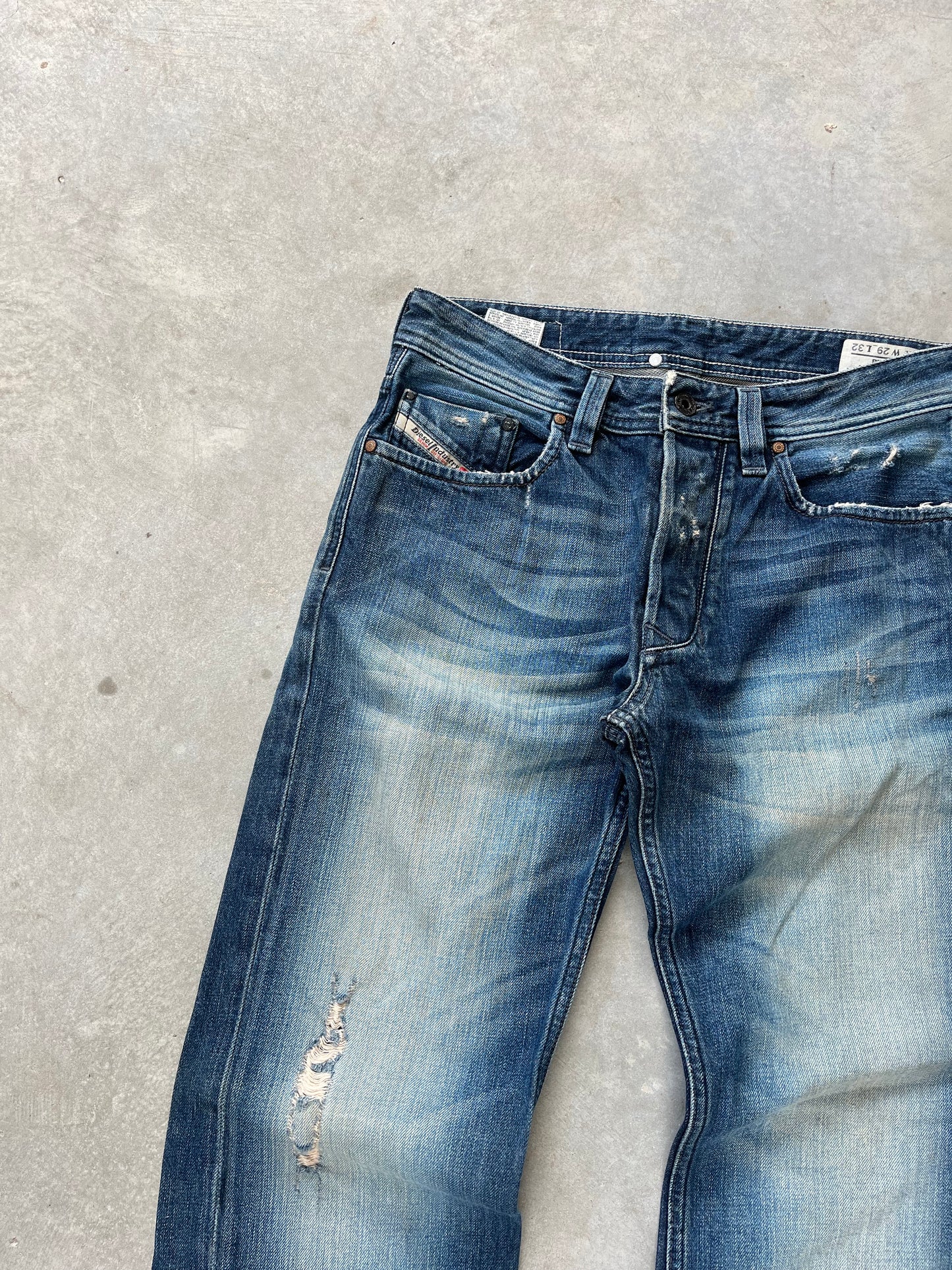 1990S - FADED DISTRESSED BOOTCUT DIESEL JEANS - 38