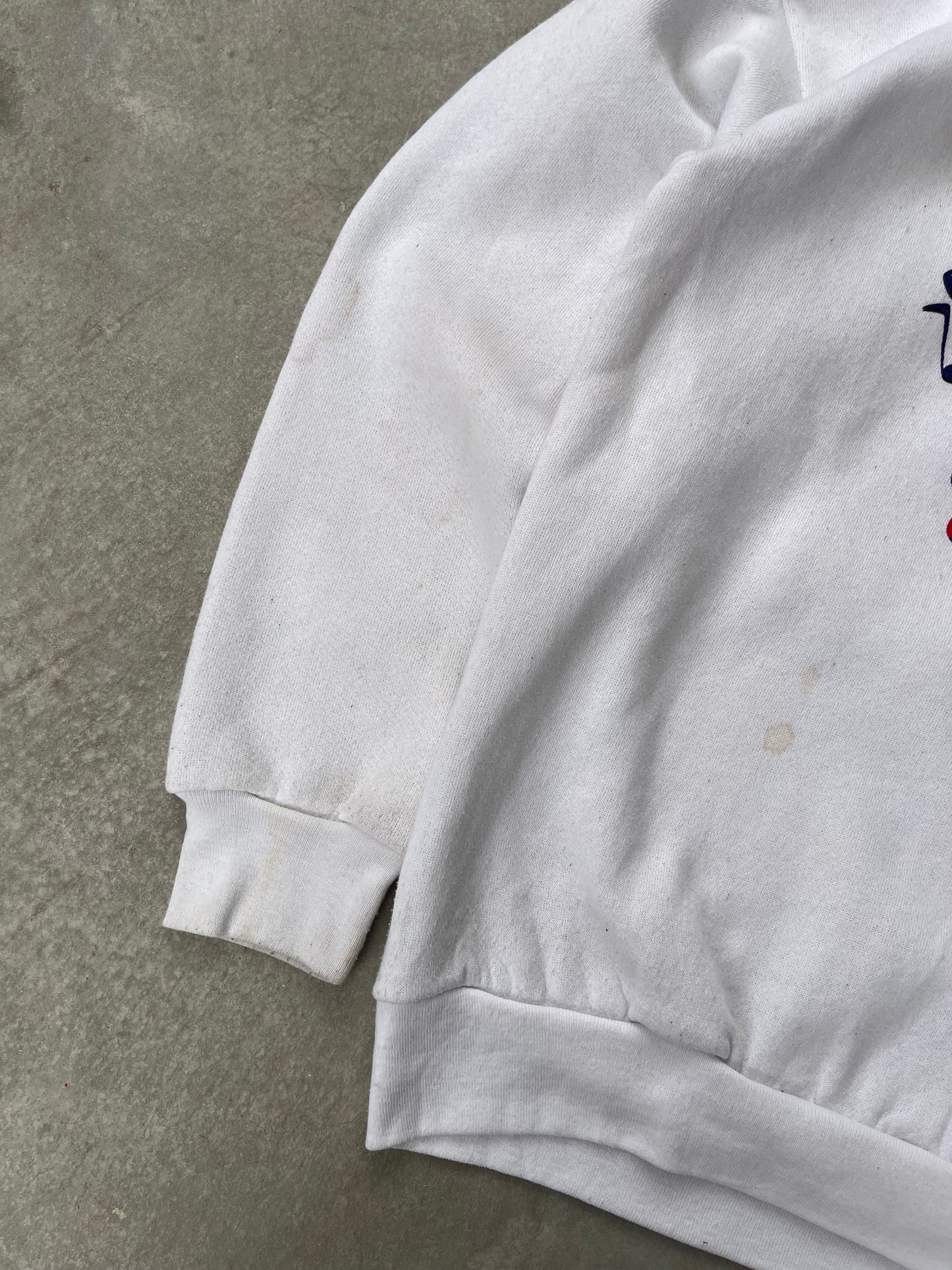 1990S - GRAPHIC “BIRTHDAY BASH” SWEATSHIRT - L