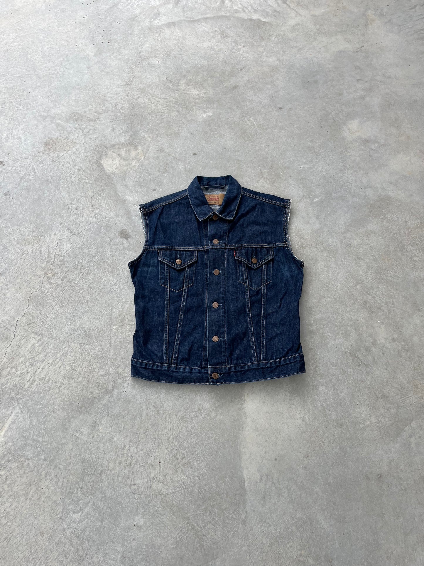 1990S - LEVI’S DENIM VEST - S