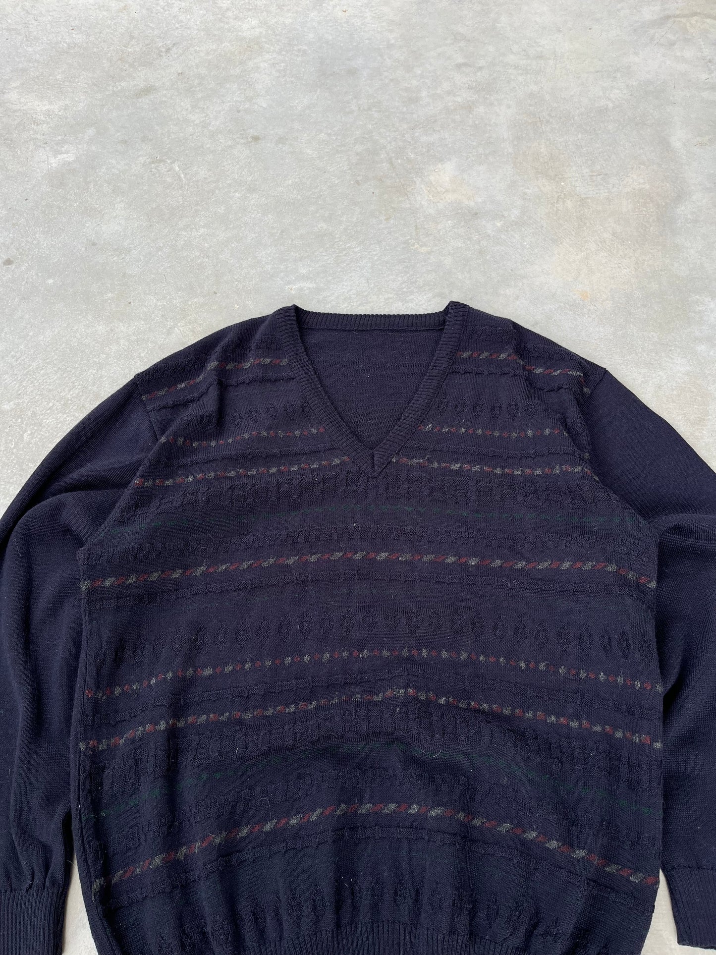 1990S - INDIGO PATTERNED V NECK SWEATER - L