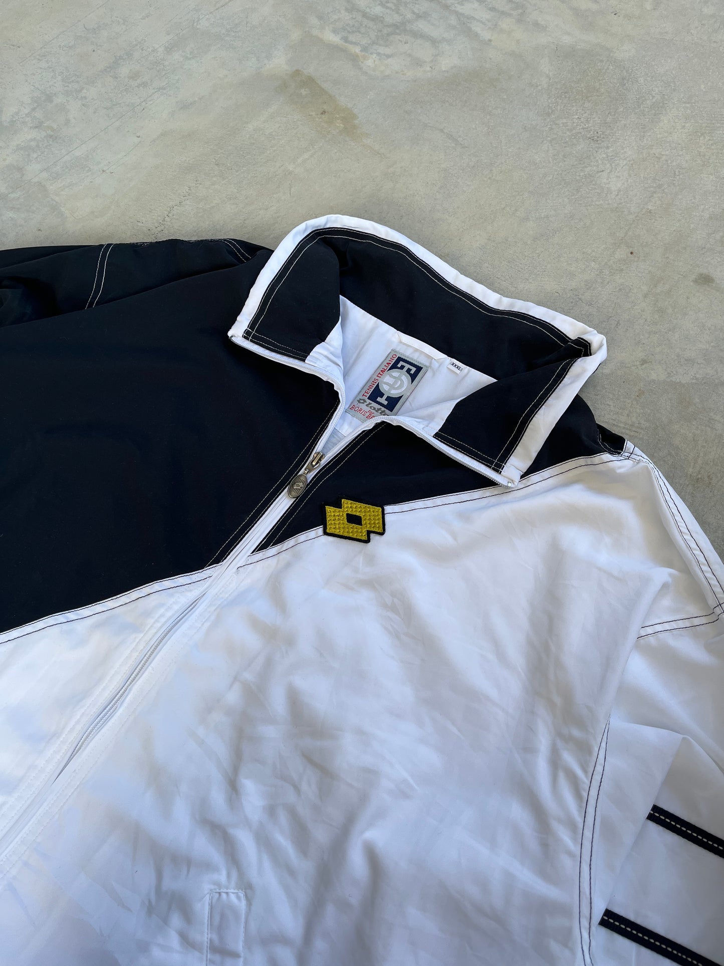 1980S - LOTTO ASYMMETRICAL BLACK\WHITE JACKET - 3XL