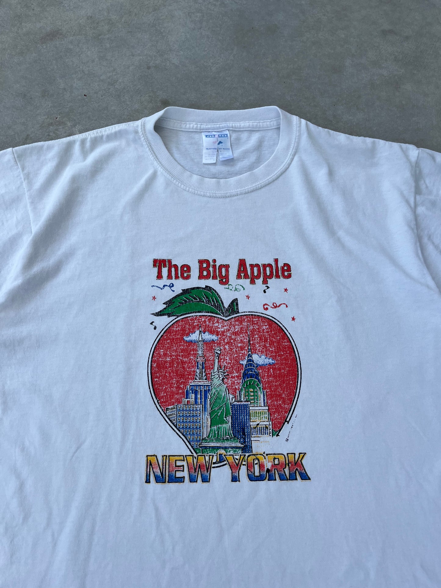 1990S - “THE BIG APPLE” PRINTED TSHIRT - L