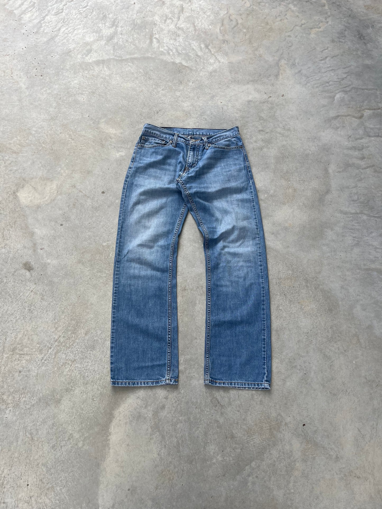 2000S - LEVI‘S STRAIGHT LEG JEANS - 31