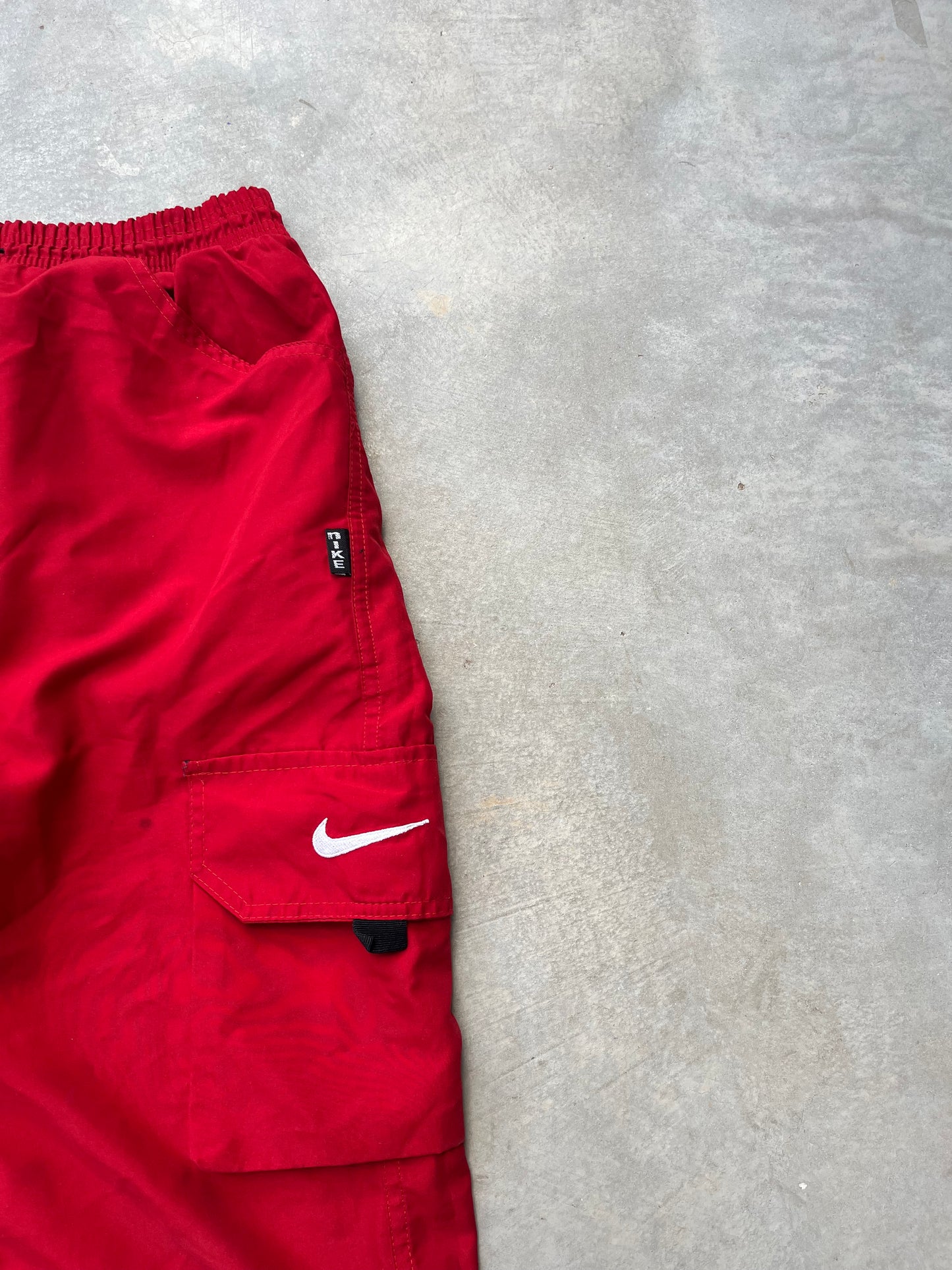 2000S - RED NIKE BAGGY 3/4 PANTS - XL