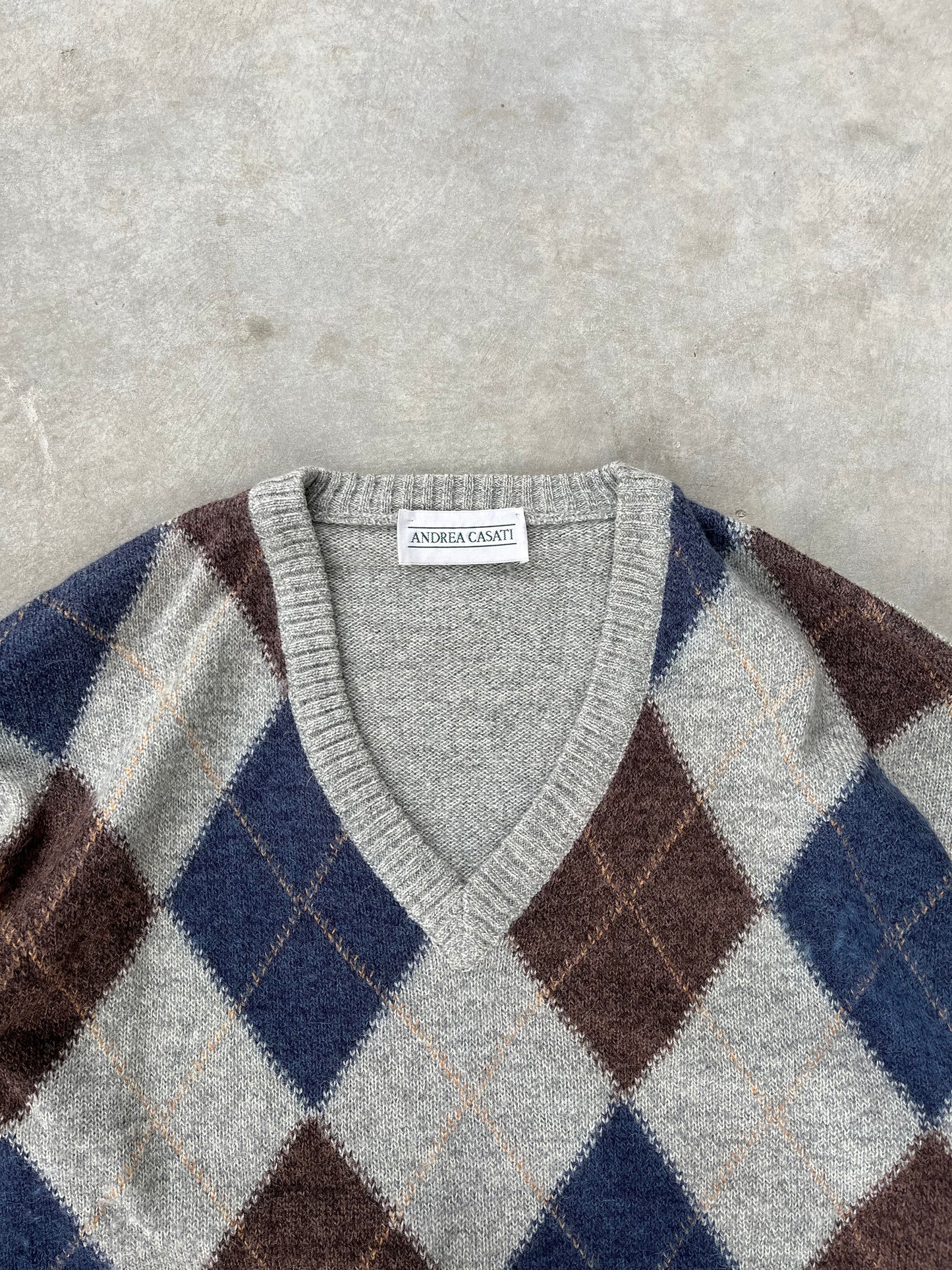 1970S - ARGYLE V NECK SWEATER - M