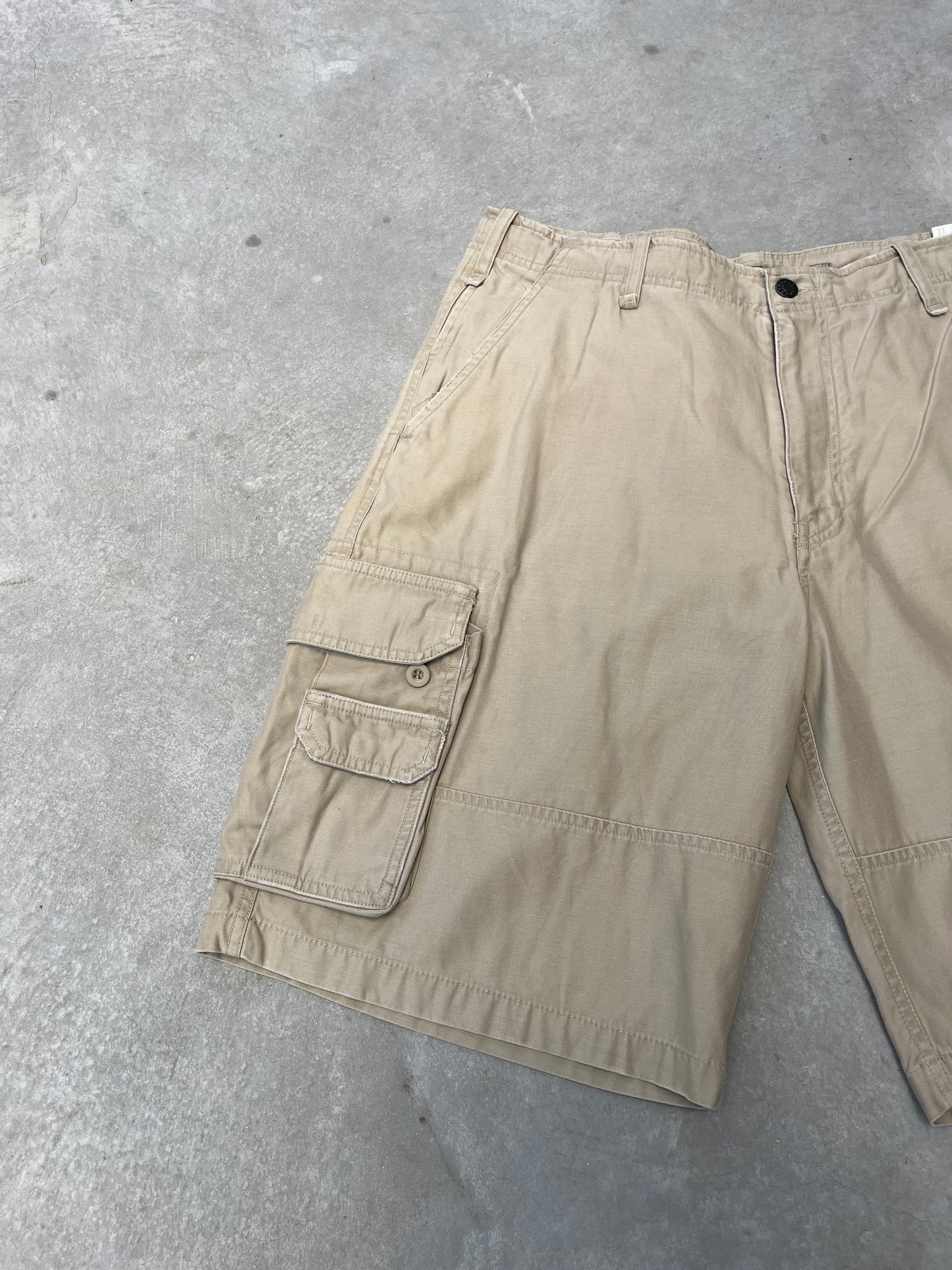 1990S - AMERICANINO BEIGE CARGO JORTS - 42