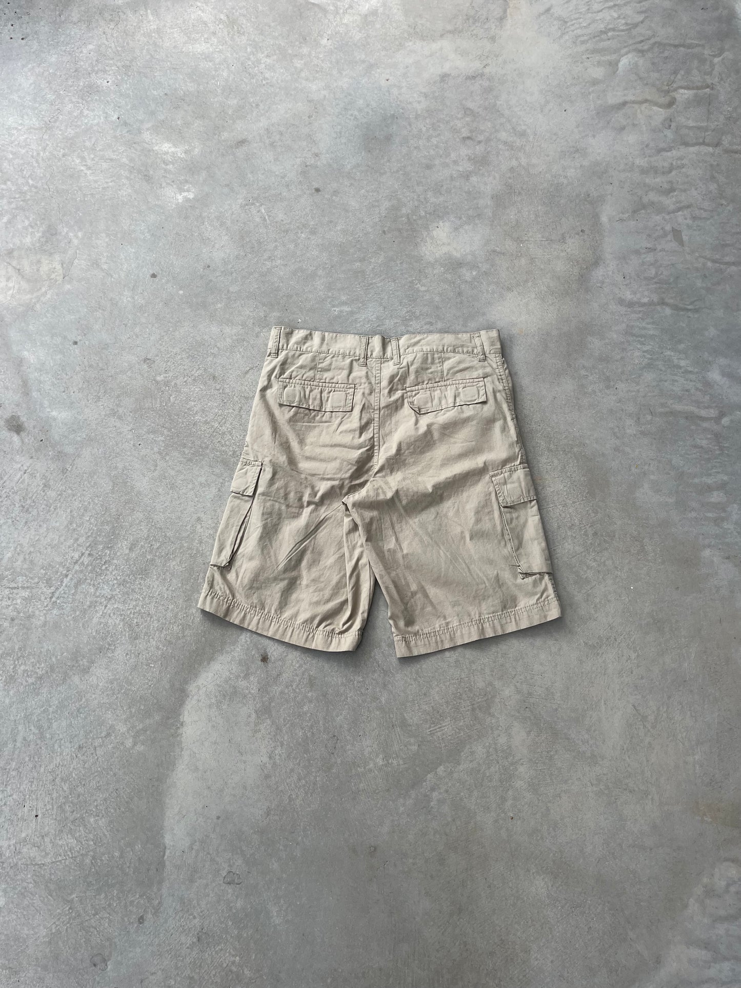 1990S - BEIGE CARGO SHORTS - 44