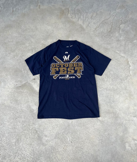 2000S - MÜNCHEN “OCTOBERFEST” NAVY GRAPHIC TSHIRT - L