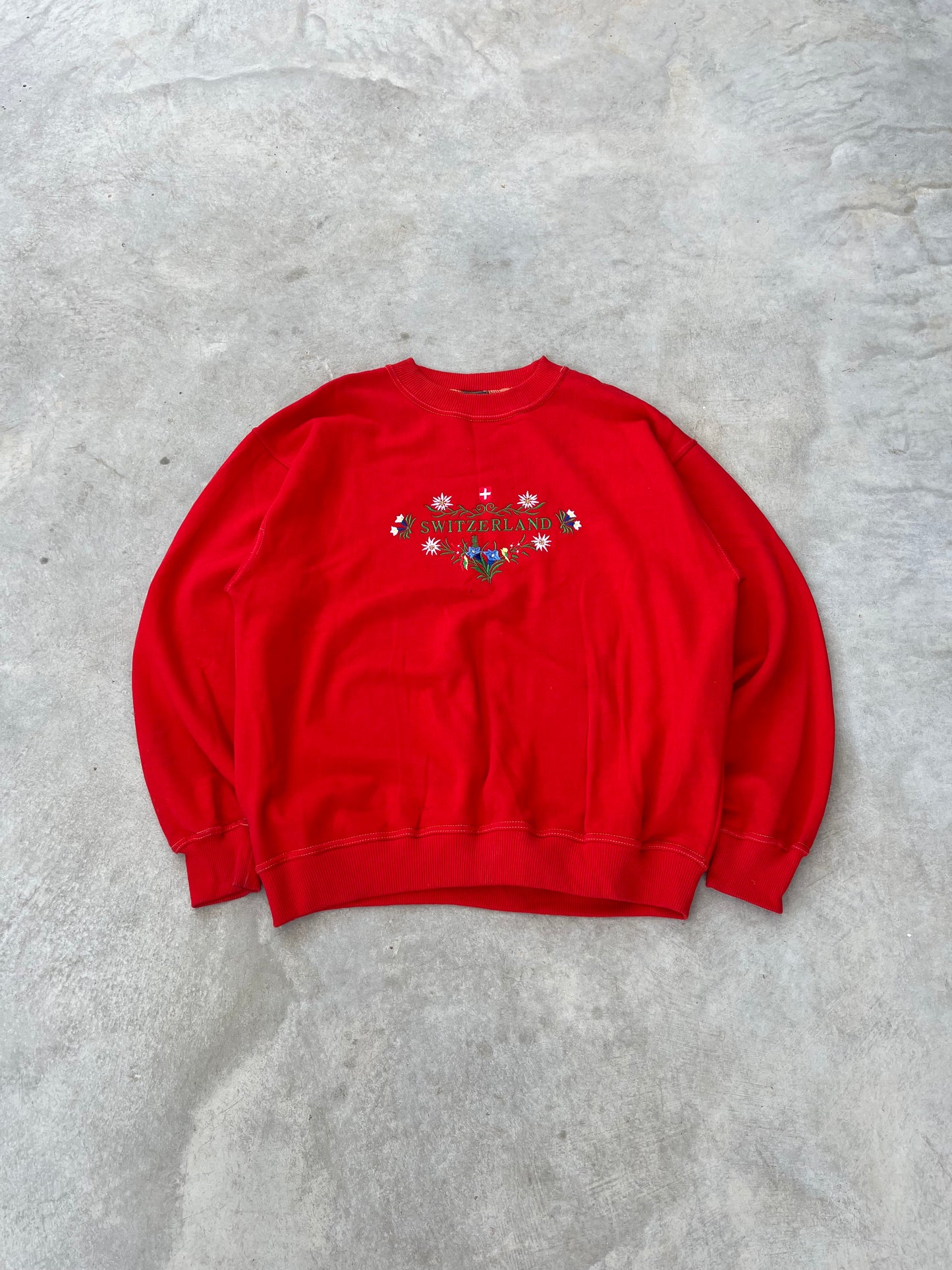 1990S - RED EMBROIDERED SWITZERLAND SWEATSHIRT - L