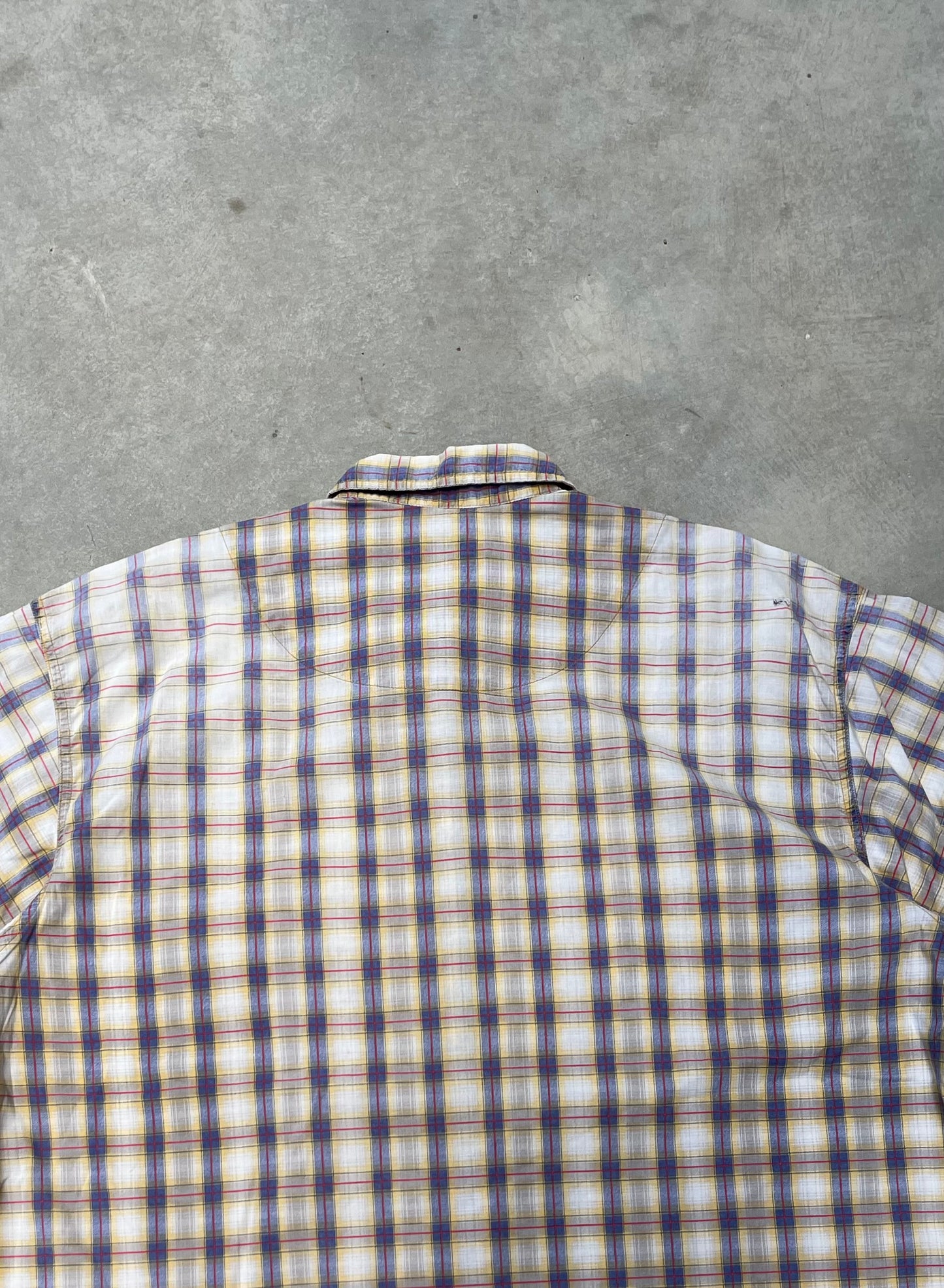1980S - MULTICOLORED BUTTON UP TSHIRT - XXL