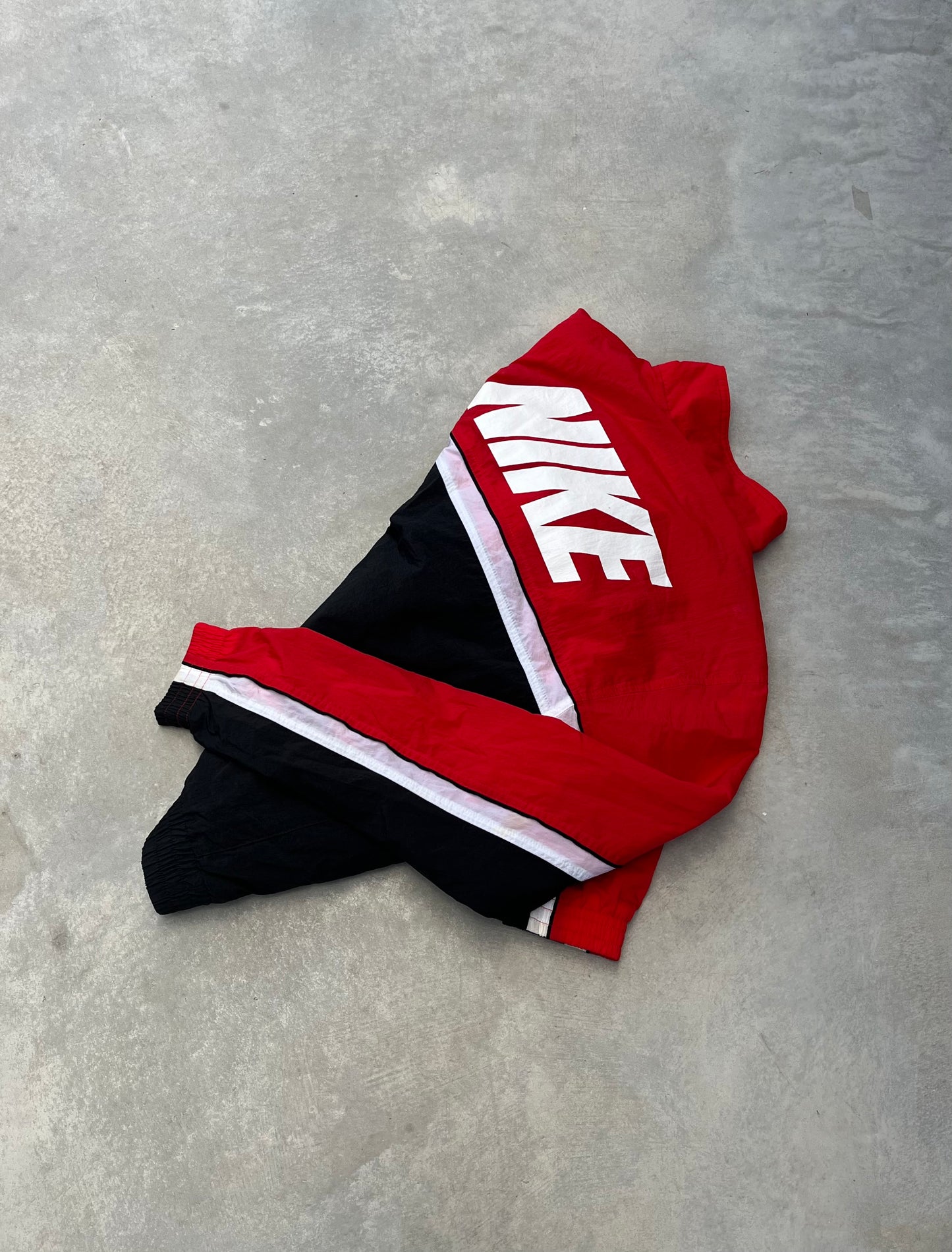 2000S - RED WHITE & BLACK NIKE TRACK JACKET - M