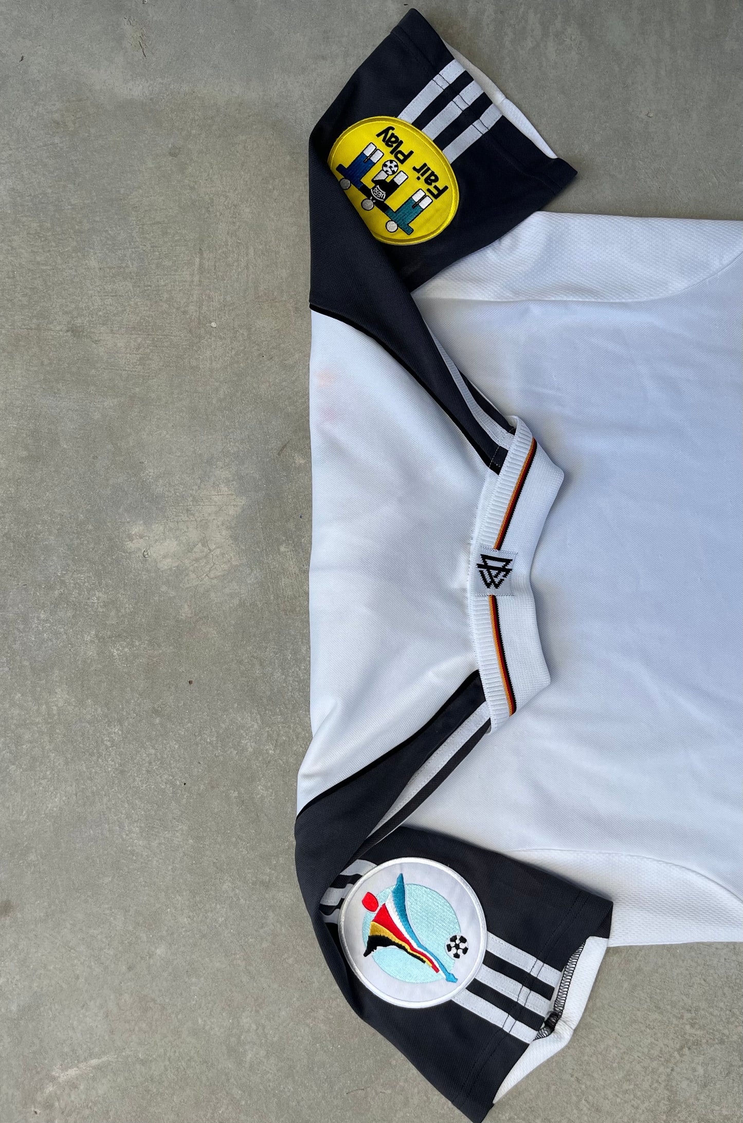 2000S - ORIGINAL GERMANY HOME ADIDAS EURO FOOTBALL SHIRT - M