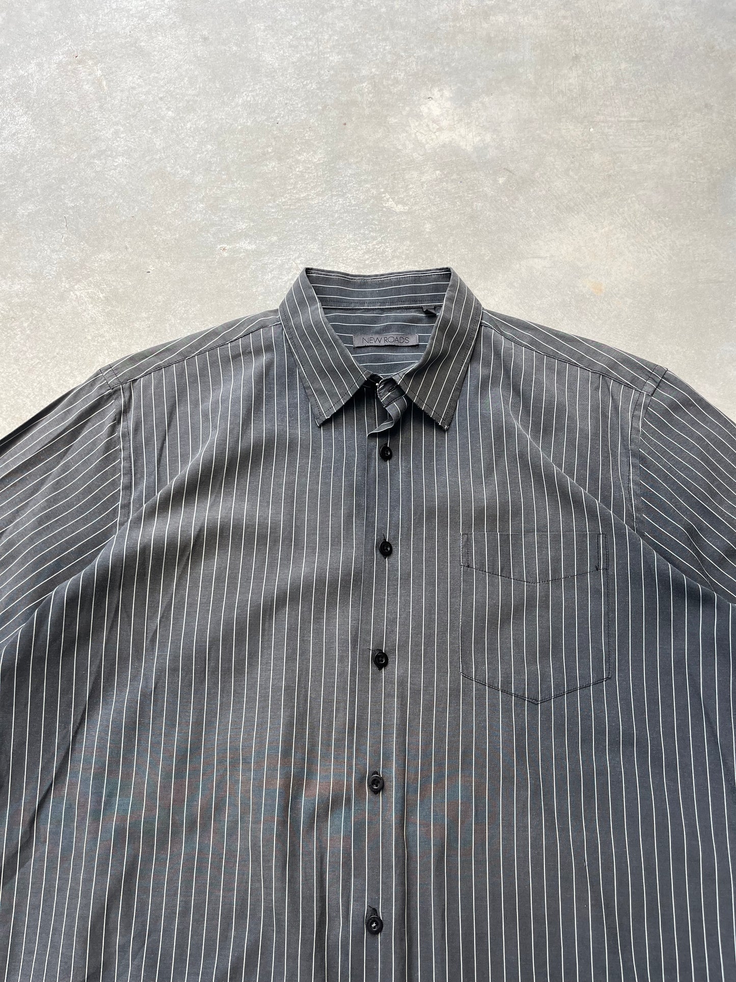 1990S - DARK GRAY STRIPED BUTTON UP SHIRT - XL
