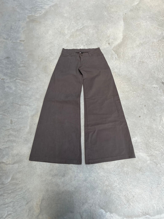 2000S - GRAY DEAD STOCK SIXTIES TZIPPY LOW RISE FLARED JEANS - 34/36