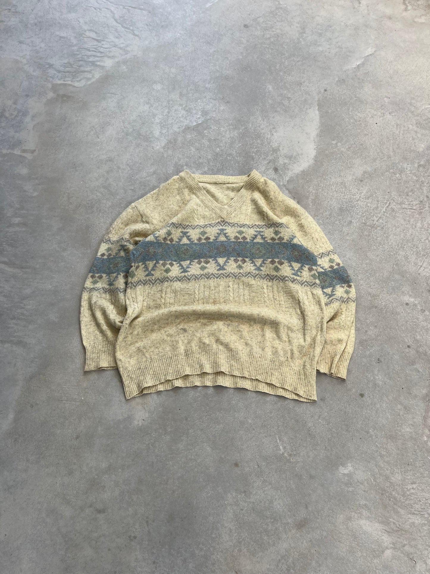 1990S - YELLOW PATTENED KNIT V NECK SWEATER - L