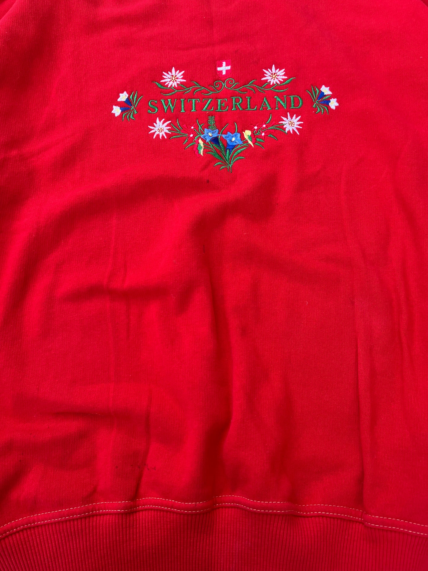 1990S - RED EMBROIDERED SWITZERLAND SWEATSHIRT - L