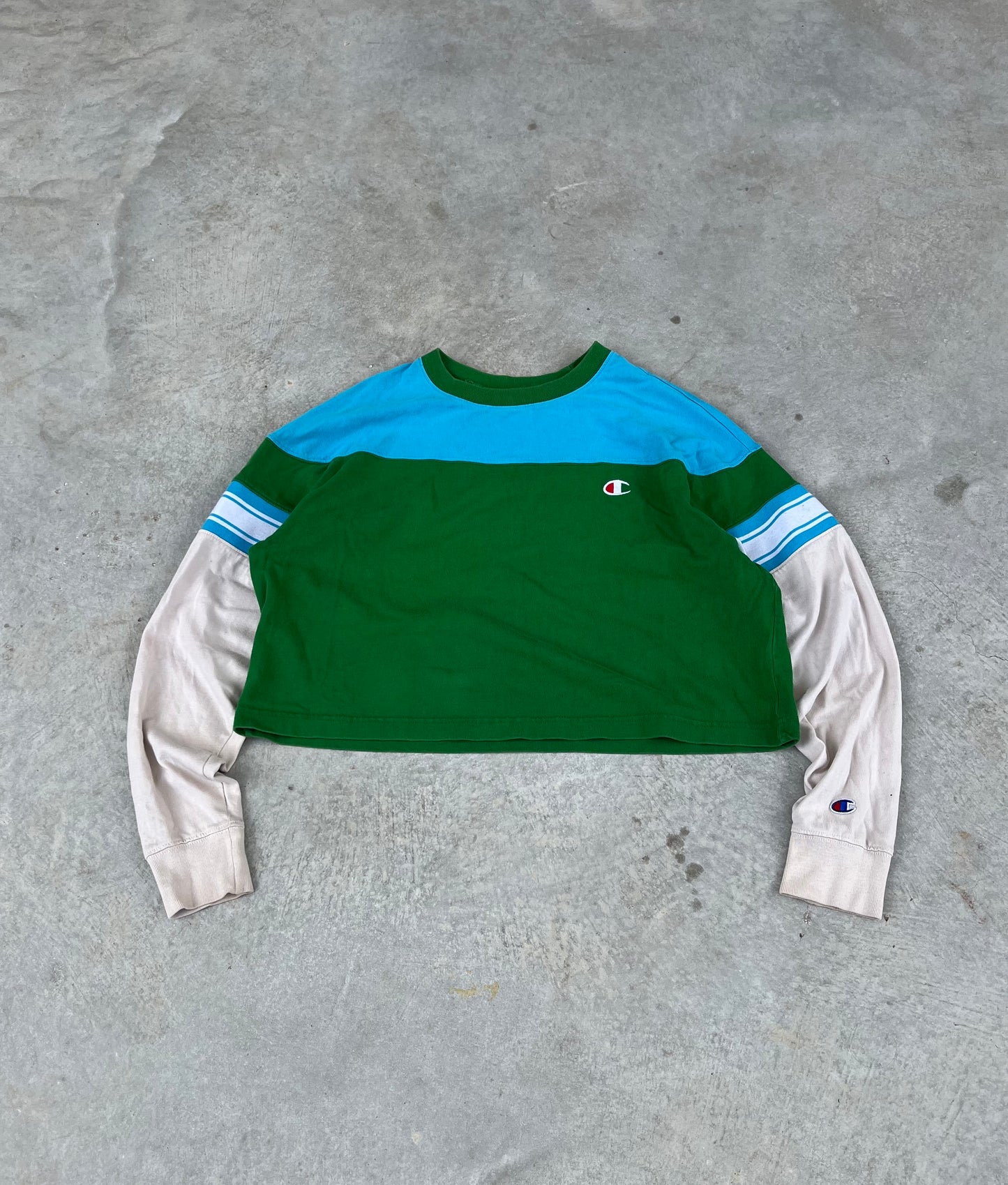 2000S - CHAMPION CROP LONGSLEEVE - M