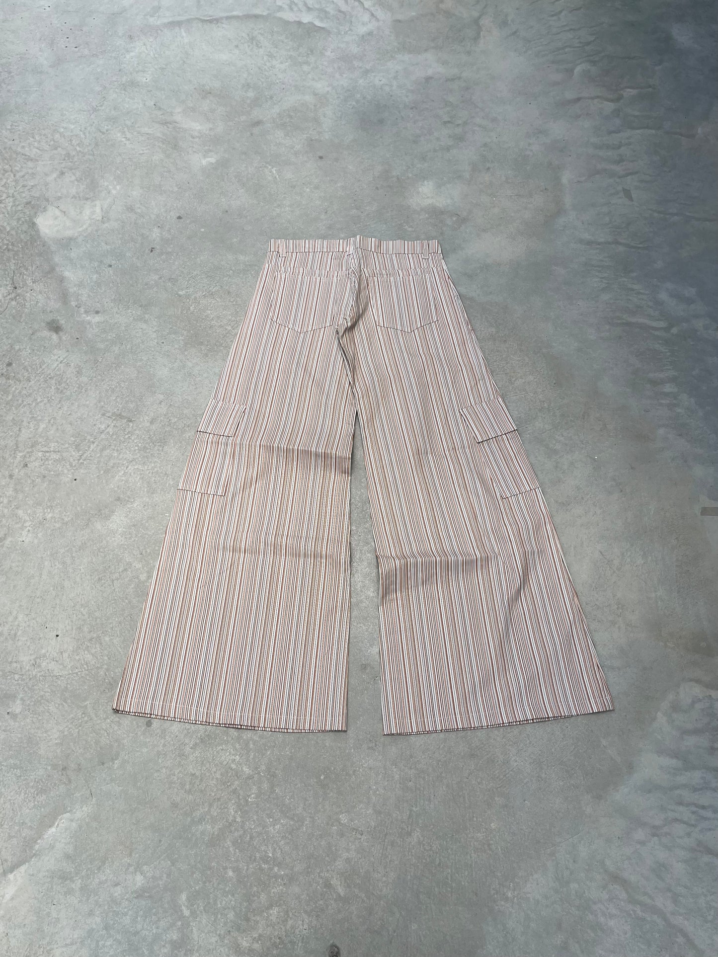 ‏2000S - STRIPED DEAD STOCK SIXTIES TZIPPY LOW RISE FLARED JEANS - 38