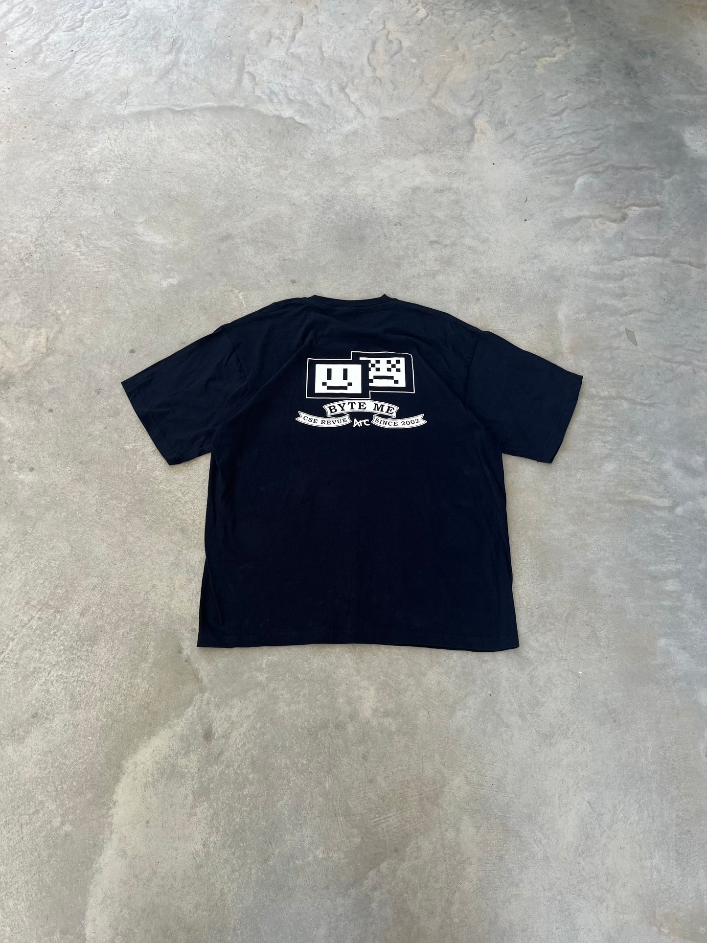 2000S - SOFTWARE COMPANY “BYTE ME” GRAPHIC TSHIRT - L