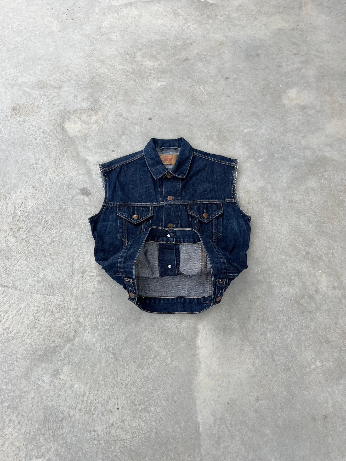 1990S - LEVI’S DENIM VEST - S