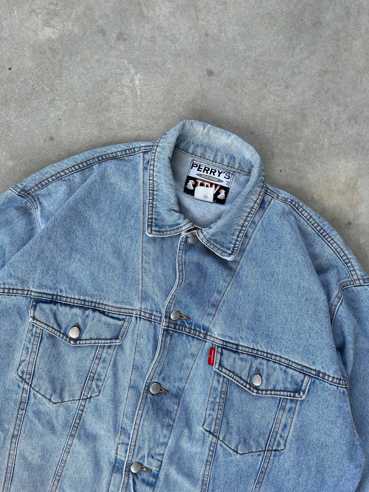 1980S - PERRY‘S LIGHT WASH DENIM JACKET - XL