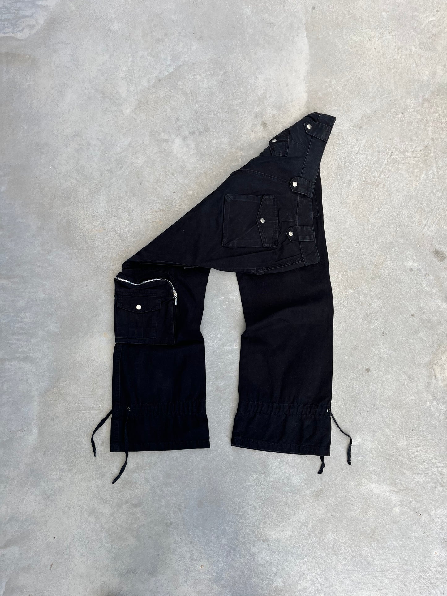 2000S - BLACK WIDE LEG CARGO PANTS - 44