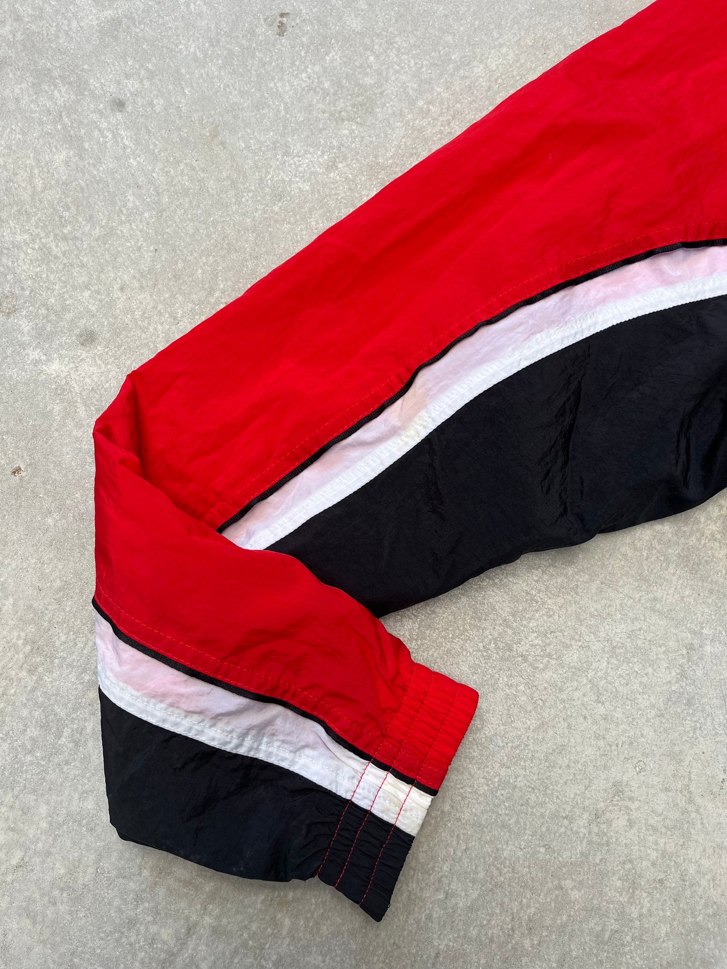 2000S - RED WHITE & BLACK NIKE TRACK JACKET - M