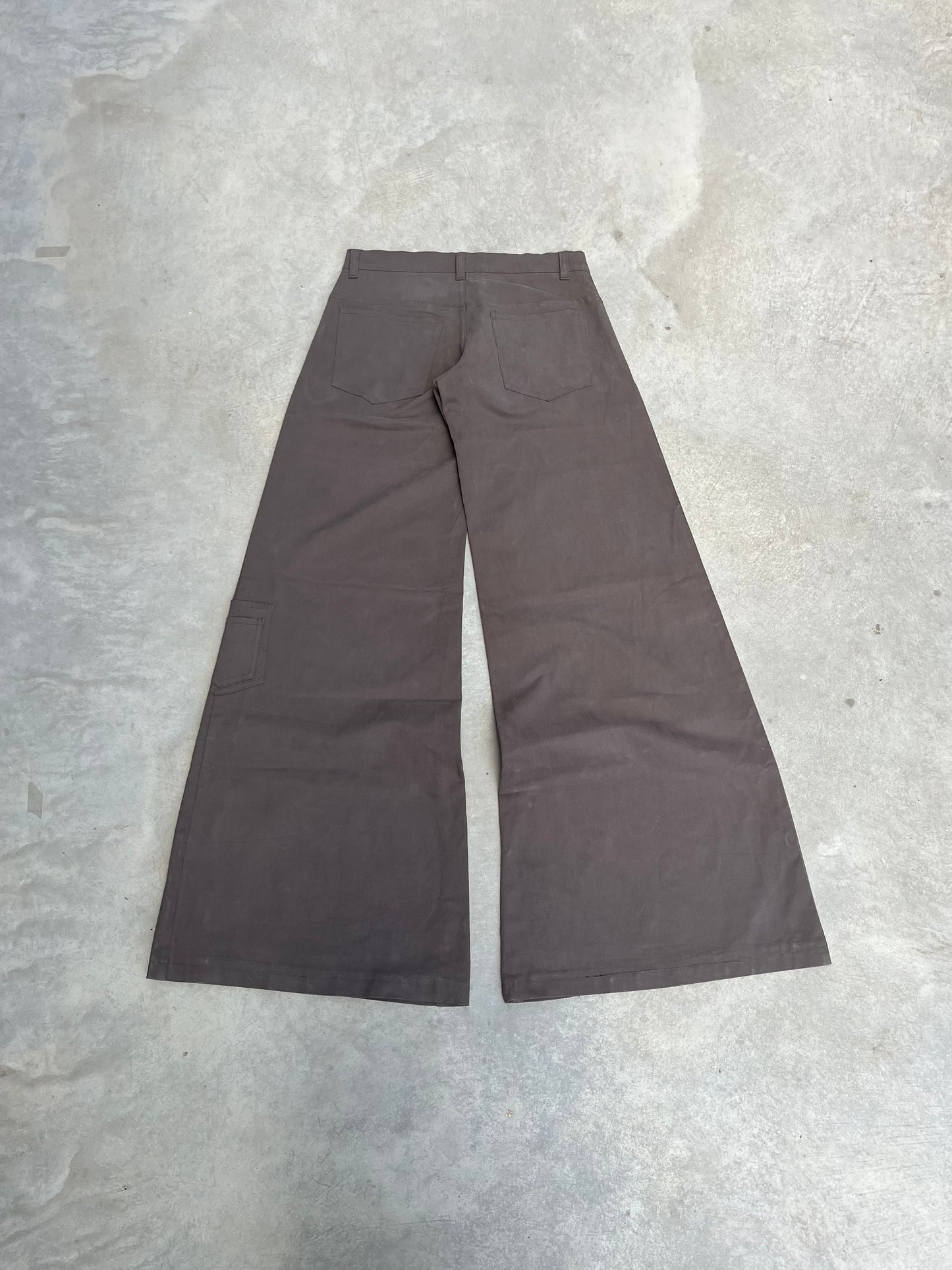 2000S - GRAY DEAD STOCK SIXTIES TZIPPY LOW RISE FLARED JEANS - 34/36