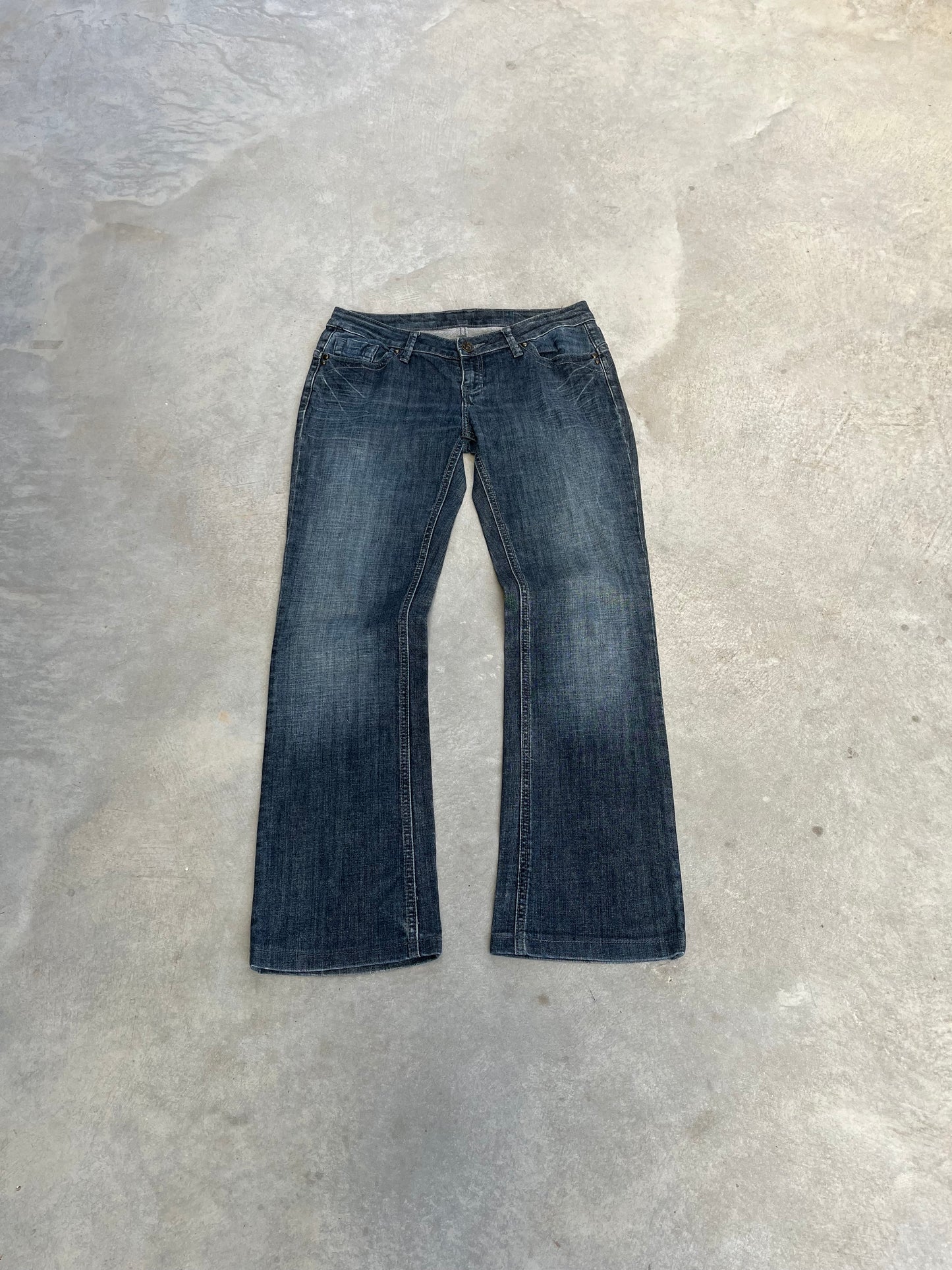 2000S - LOW RISE FADED EMBROIDERED BOOTCUT JEANS - 40