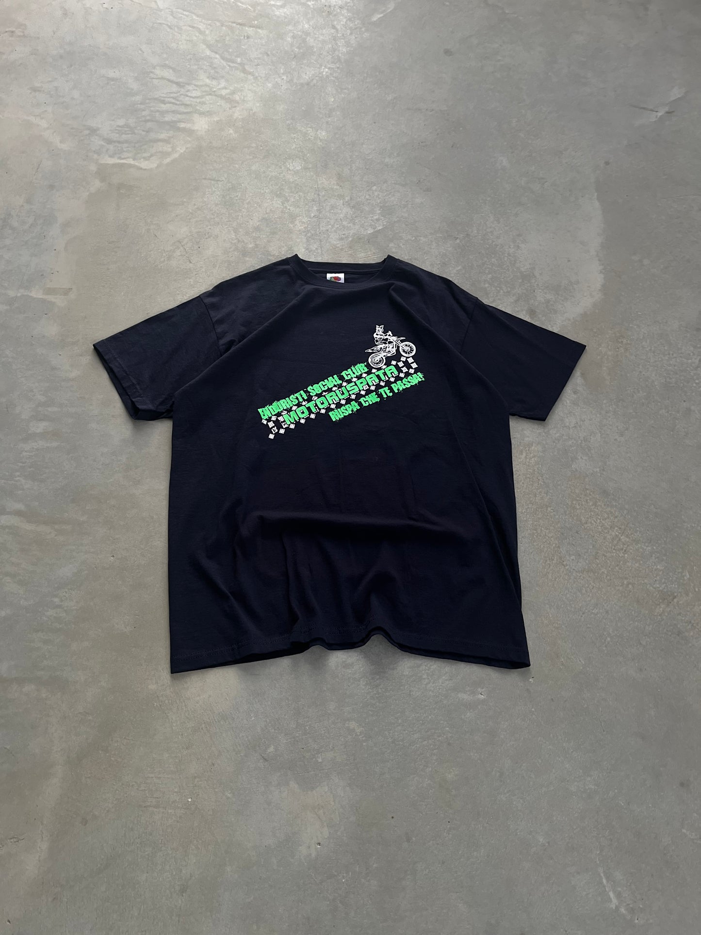 2000S - FRUIT OF THE LOOM GRAPHIC TECH TSHIRT - L
