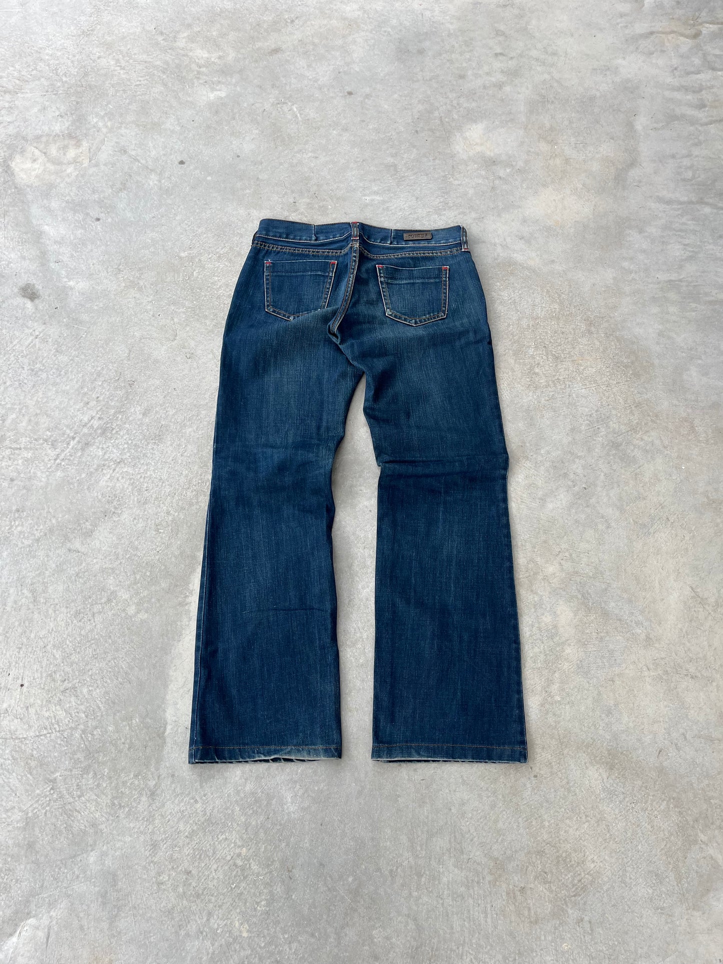 2000S - LOW RISE BOOTCUT JEANS - 34